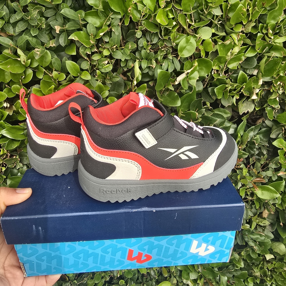 NWT Reebok Weebok Storm X Toddler Shoes
